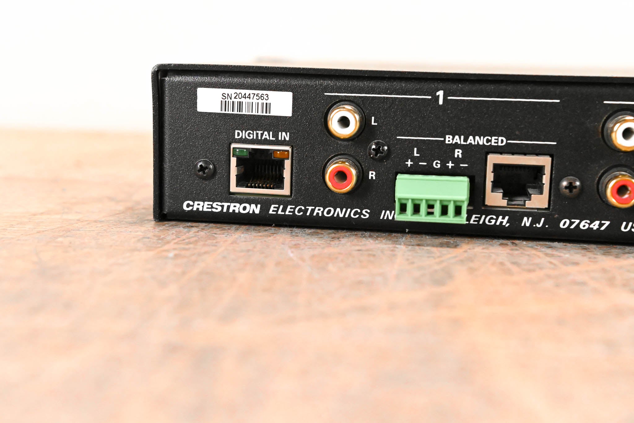 Crestron SWE-8 Sonnex 8-Zone Multiroom Audio Expansion Device Without Power Supply