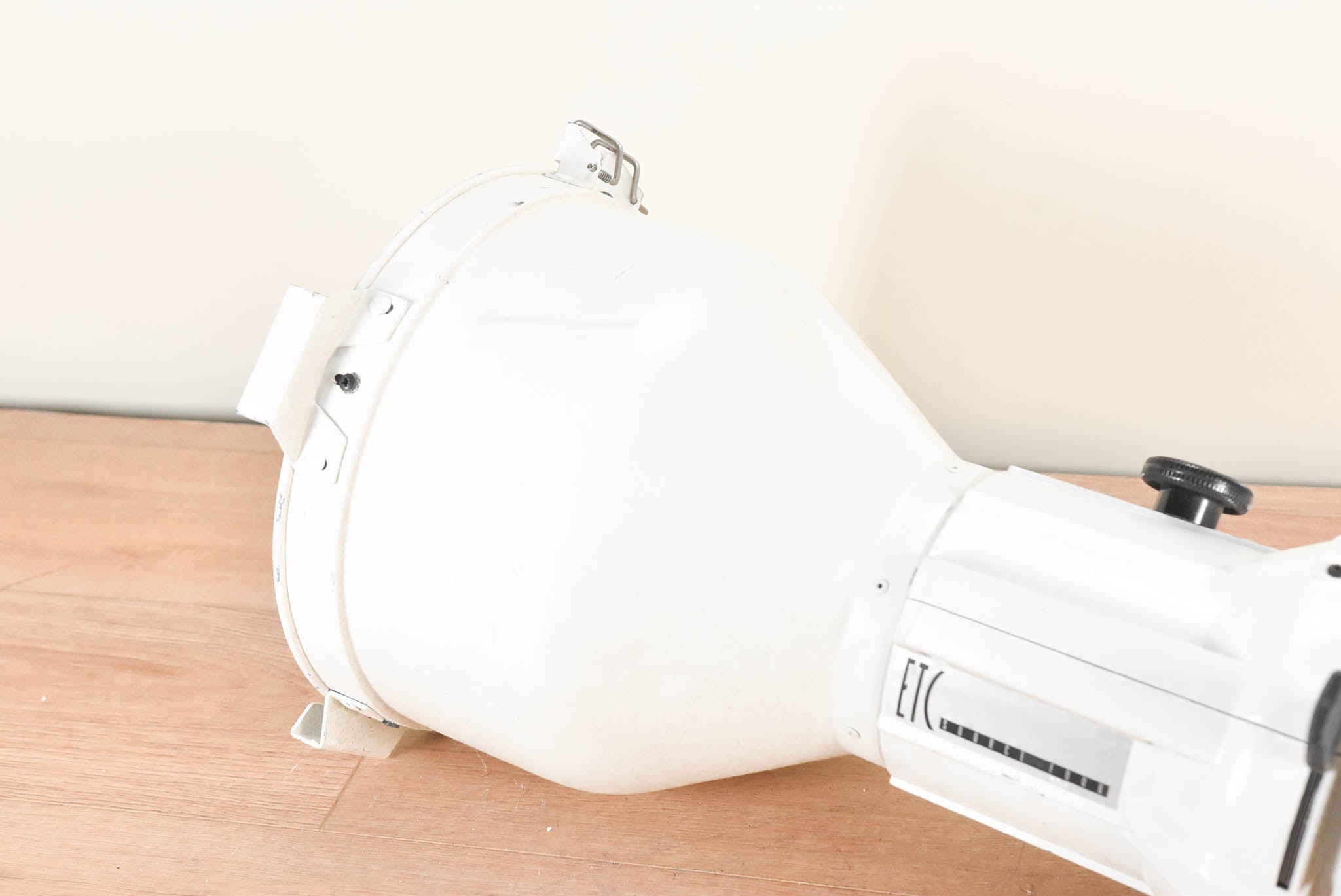 ETC Source Four 575 Watt 10 Degree Ellipsoidal Stage Lighting Fixture